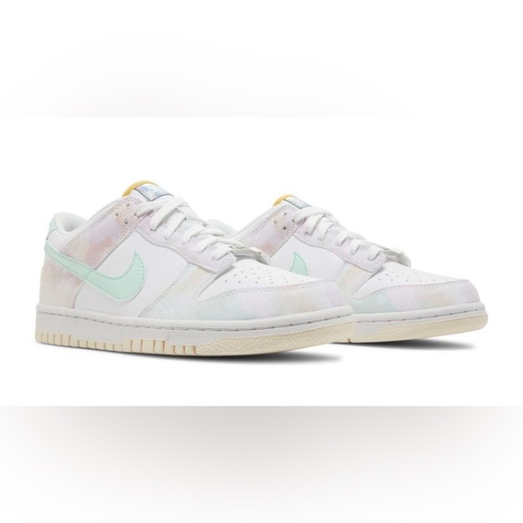 Dunk Low GS Pastel Paisley - Picture 1 of 2